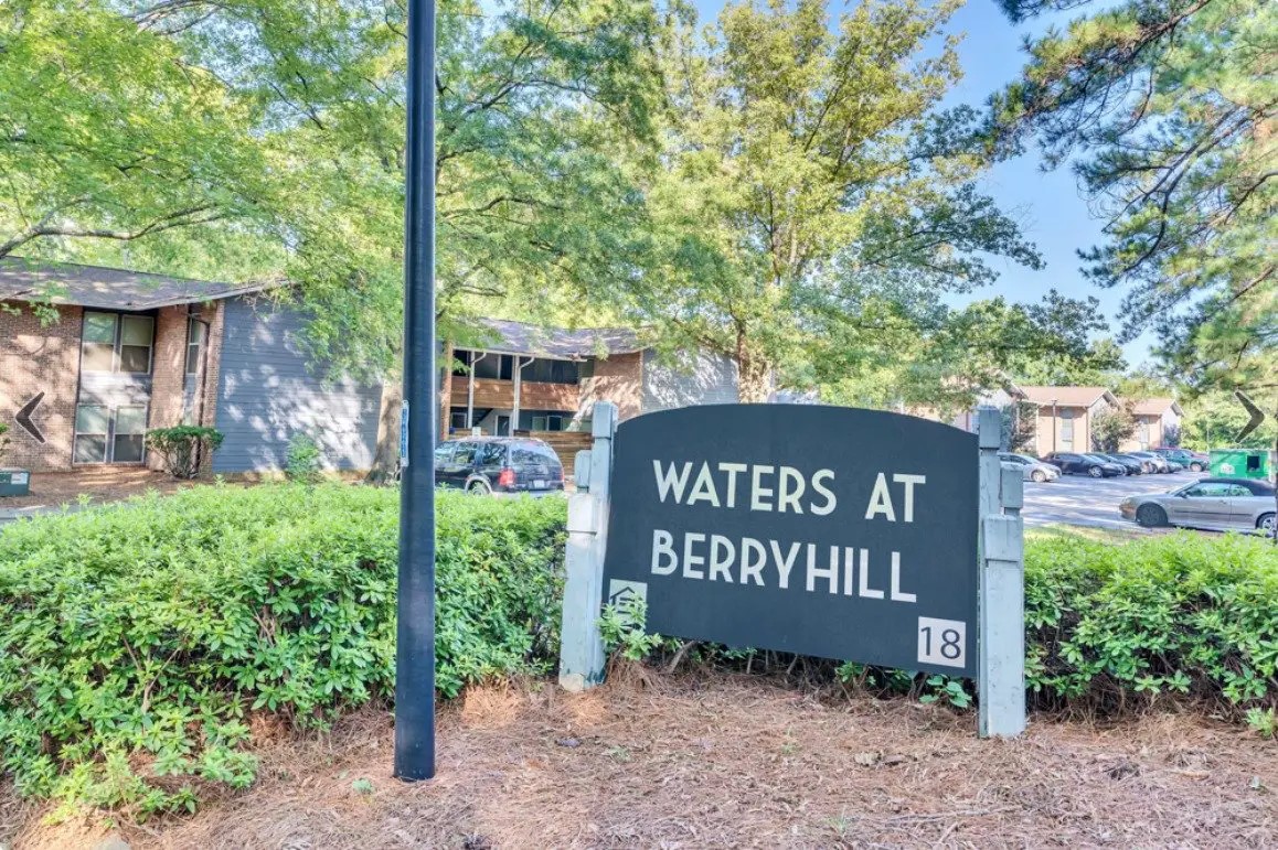18 Berryhill Rd Property Photo 3