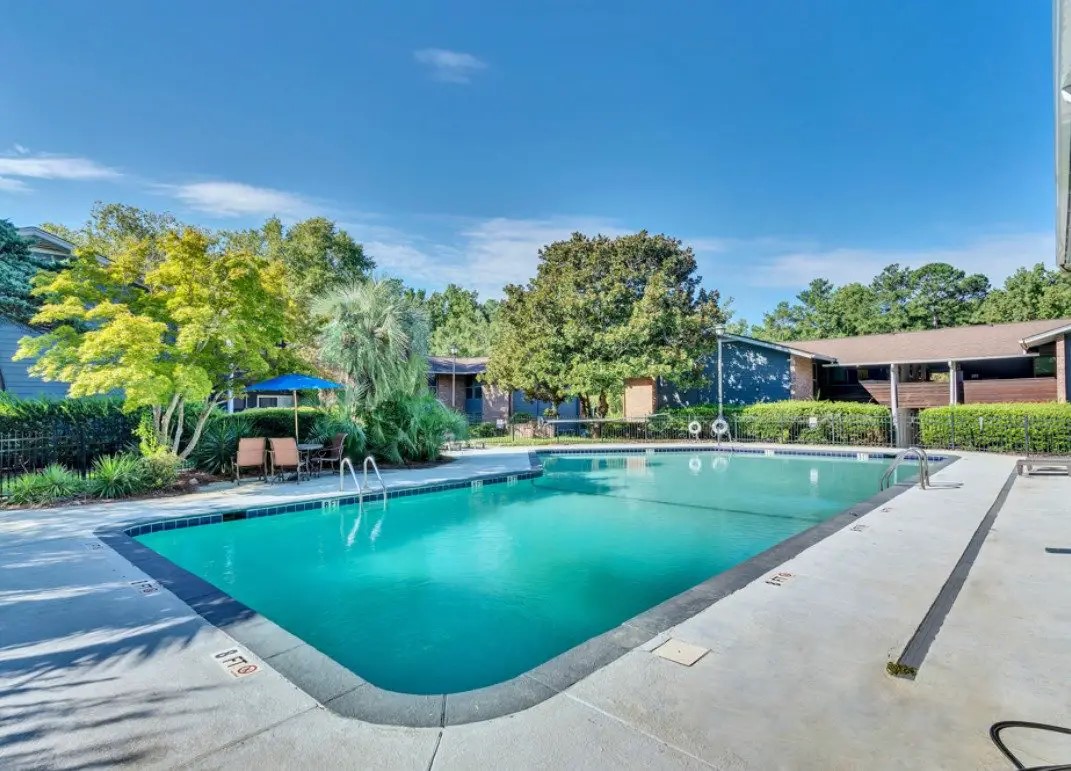 18 Berryhill Rd Property Photo 6