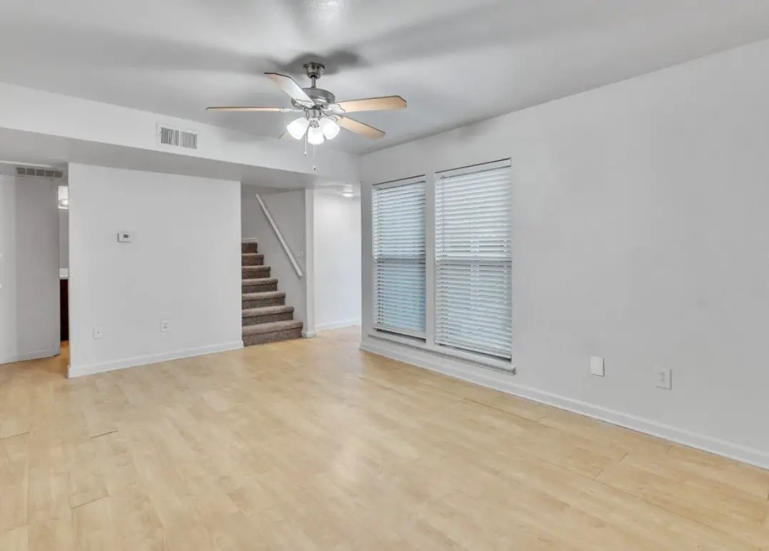 18 Berryhill Rd Property Photo 17