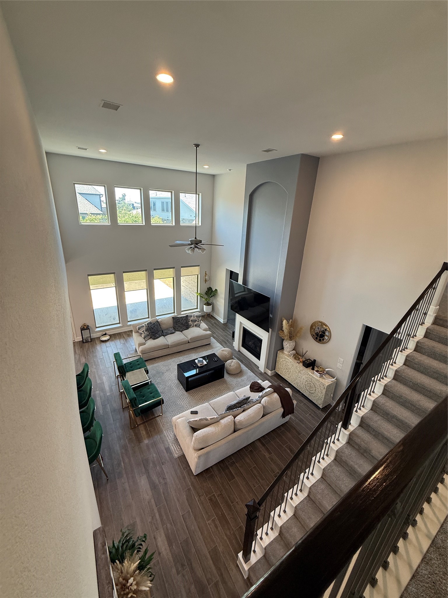 563 Santa Rosa Hills Drive Property Photo 46