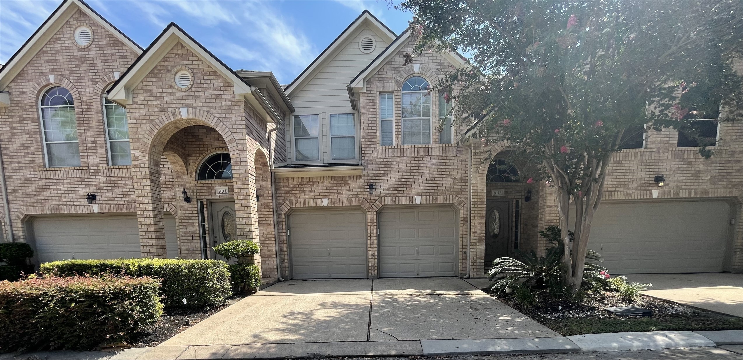 6410 E Linpar Court Property Photo 1