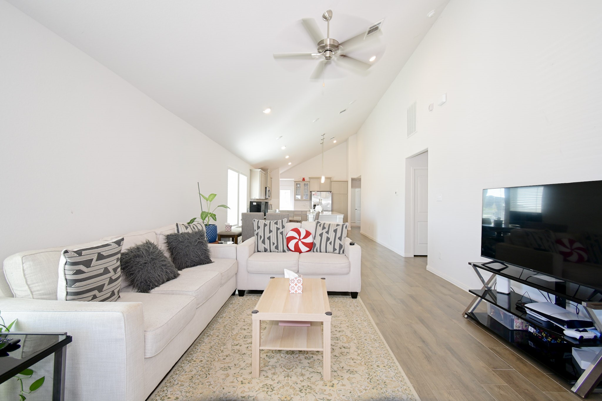 21534 Cypress Trellis Drive Property Photo 8