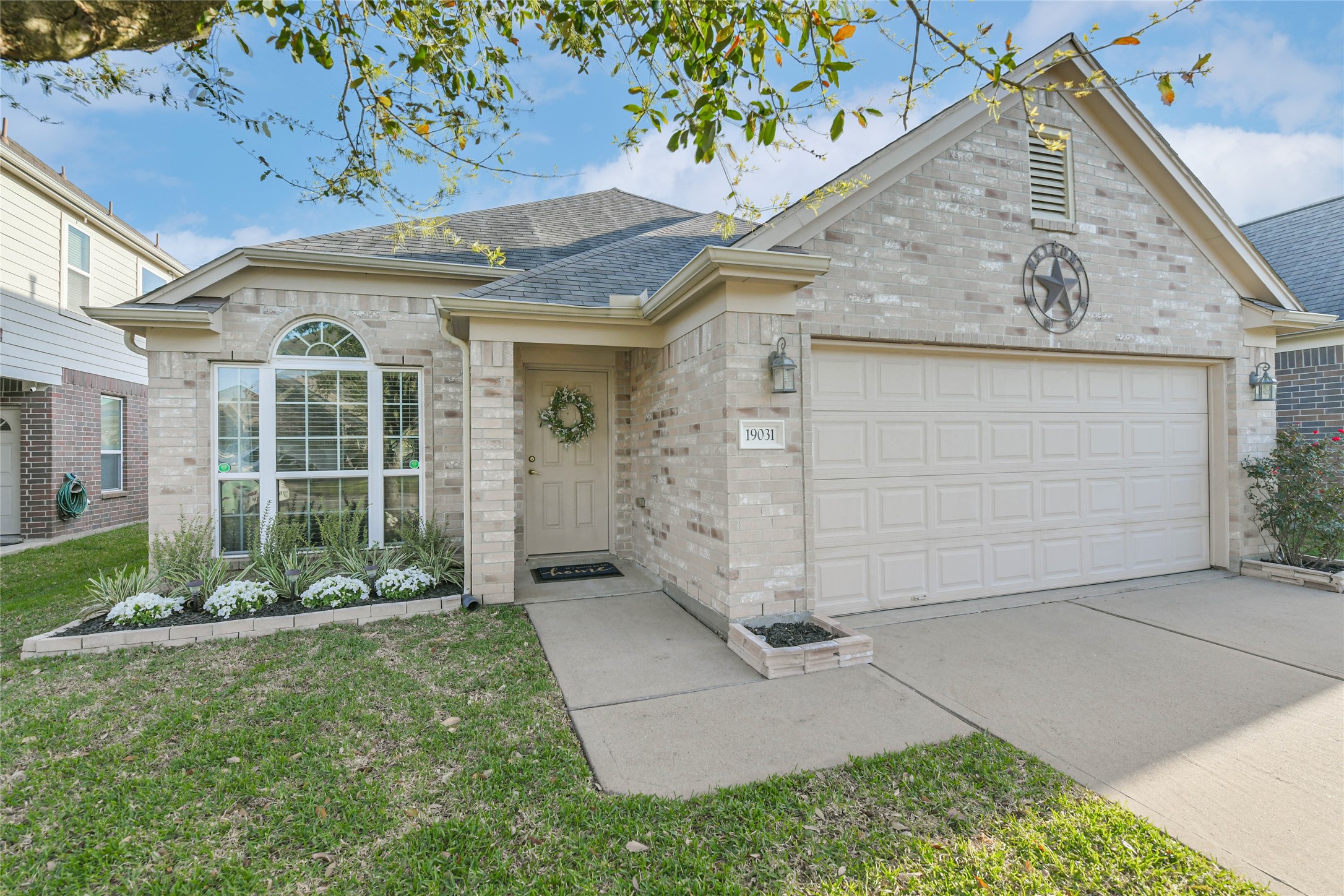19031 Ashford Square Street Property Photo