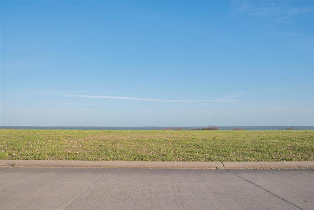 3049 Palacios Bay Drive Property Photo 4