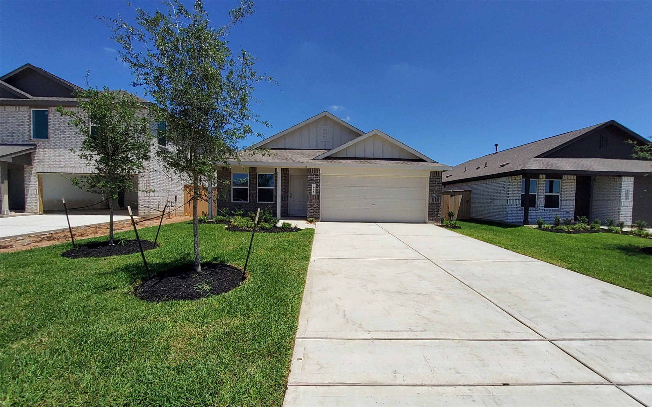 26810 Scarlet Willow Drive Property Photo 4