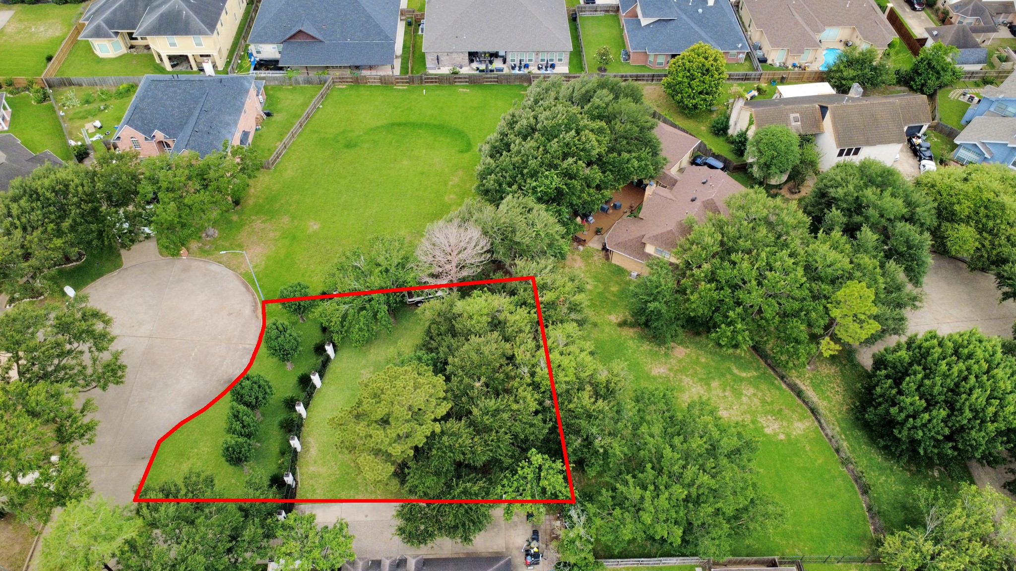 8306 Candlegreen Lane Property Photo 3
