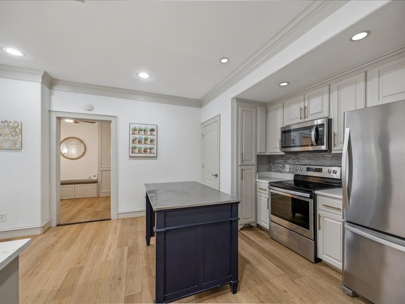 4241 Purdue Street Property Photo 12