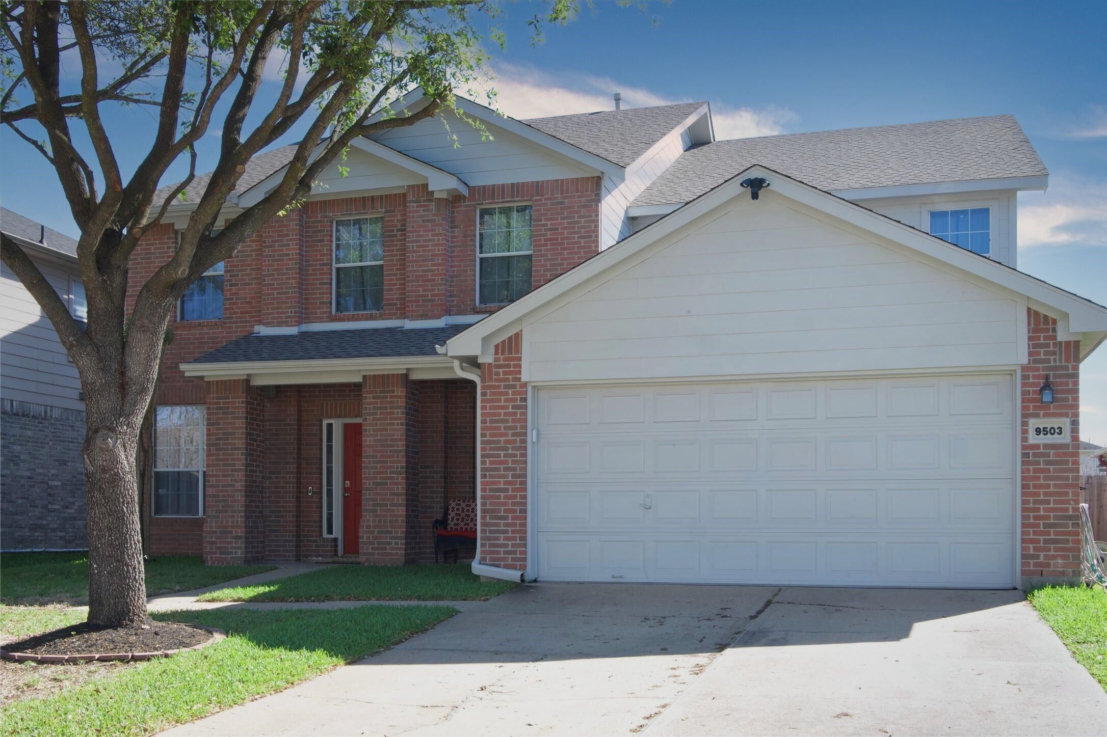 9503 Lerin Lane Property Photo 3