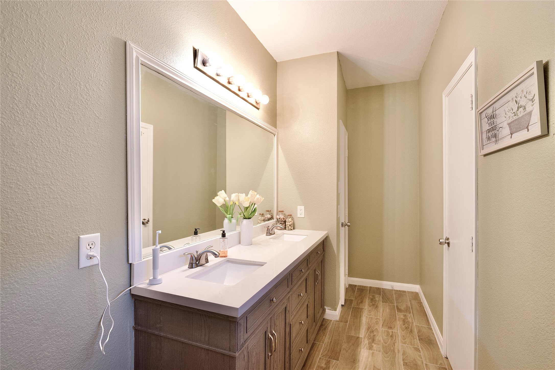 9503 Lerin Lane Property Photo 34