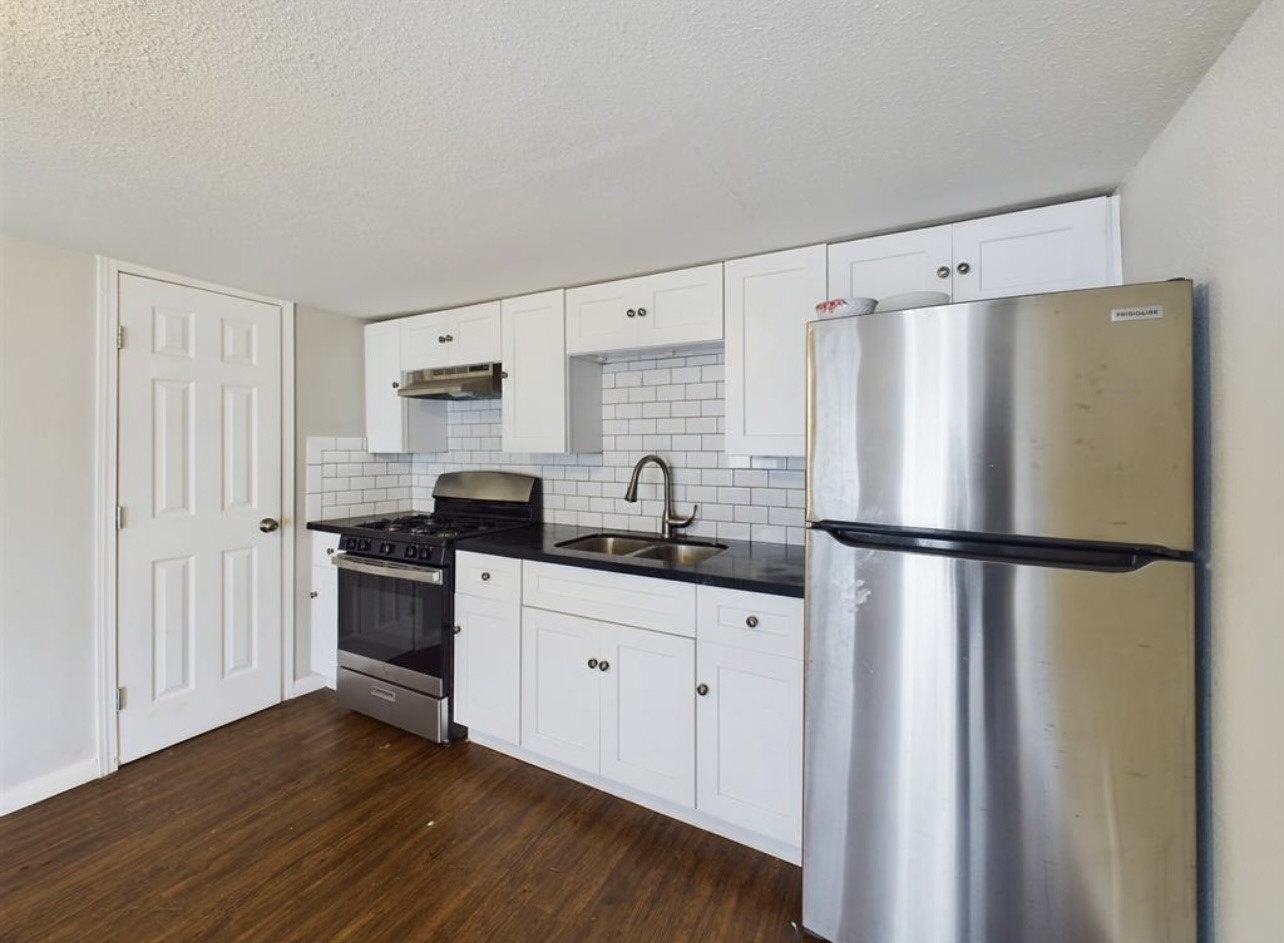 607 Enid Street 1/2 2 Property Photo 6