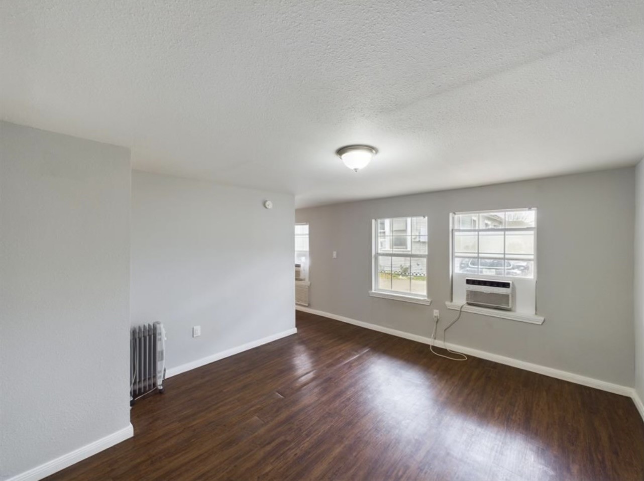 607 Enid Street 1/2 2 Property Photo 7