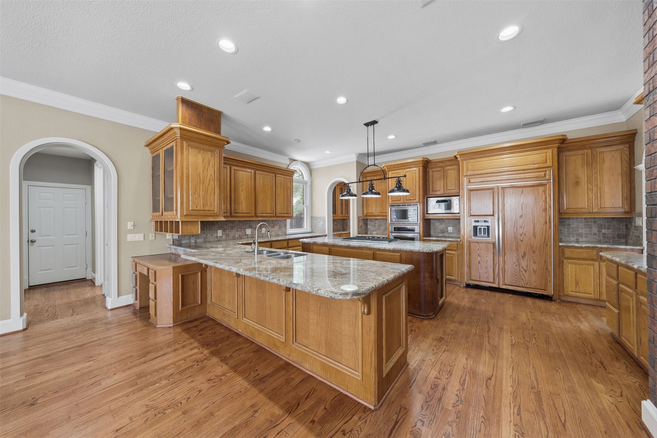 13714 Gainesway Drive Property Photo 17