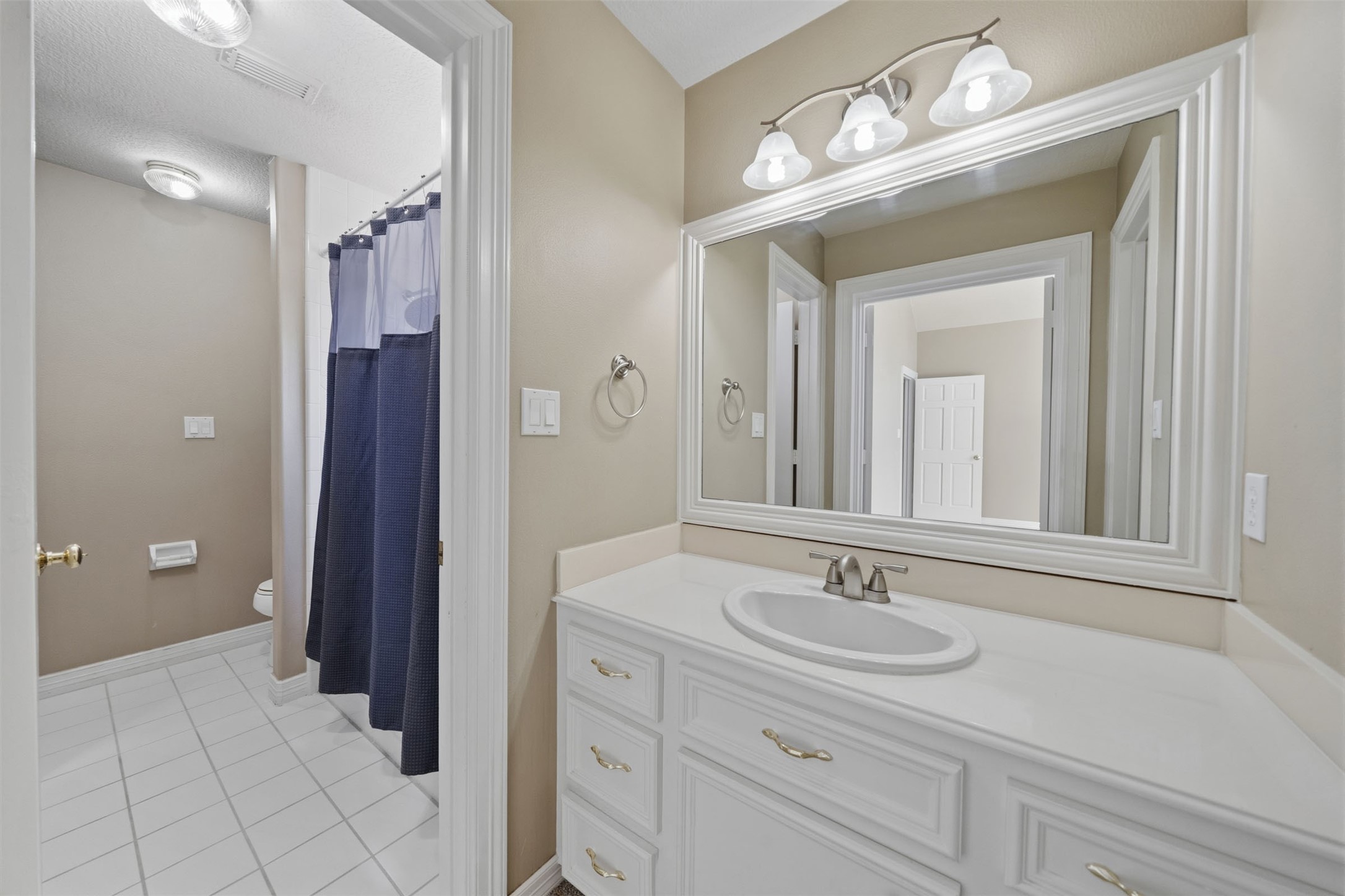 13714 Gainesway Drive Property Photo 32