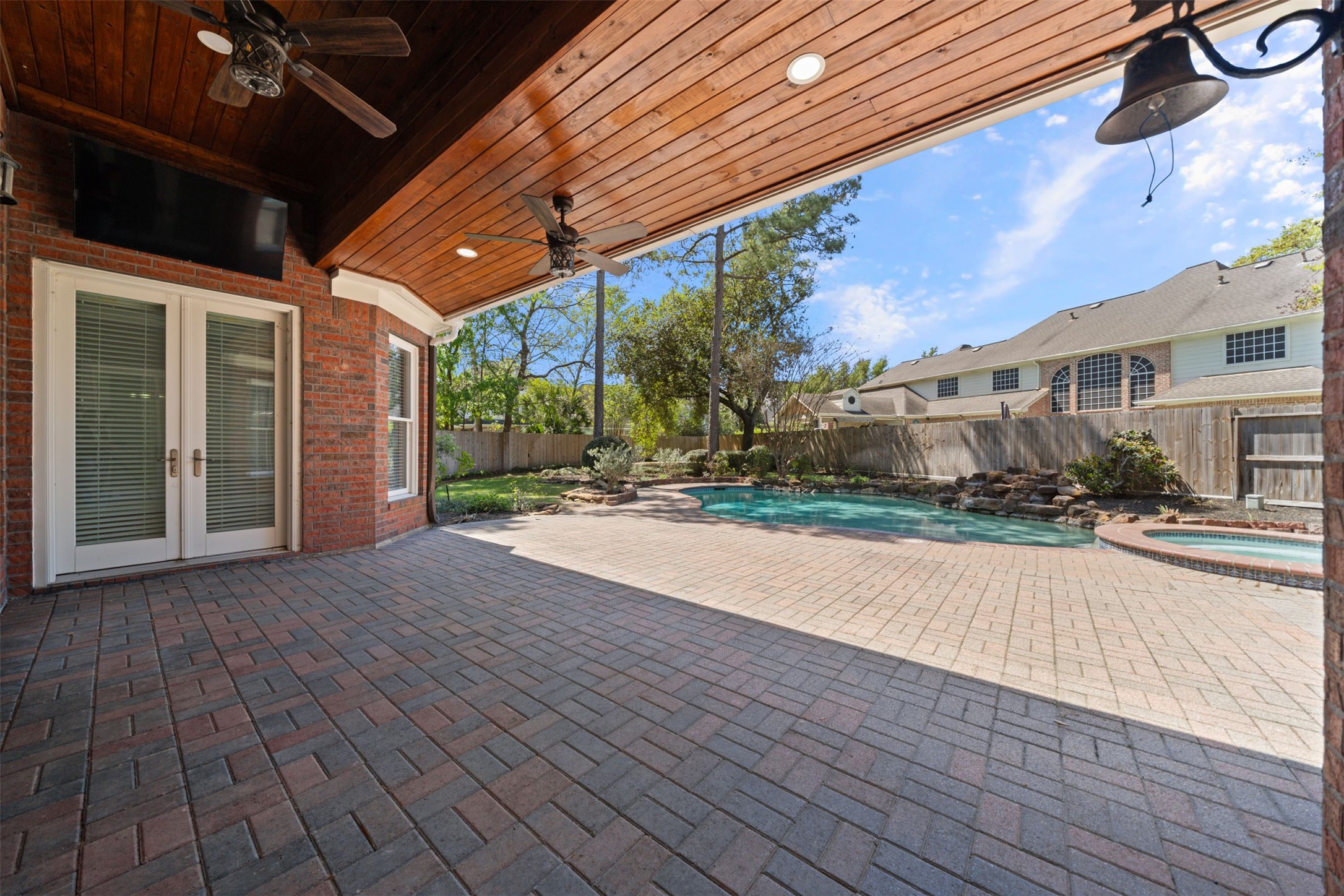 13714 Gainesway Drive Property Photo 40