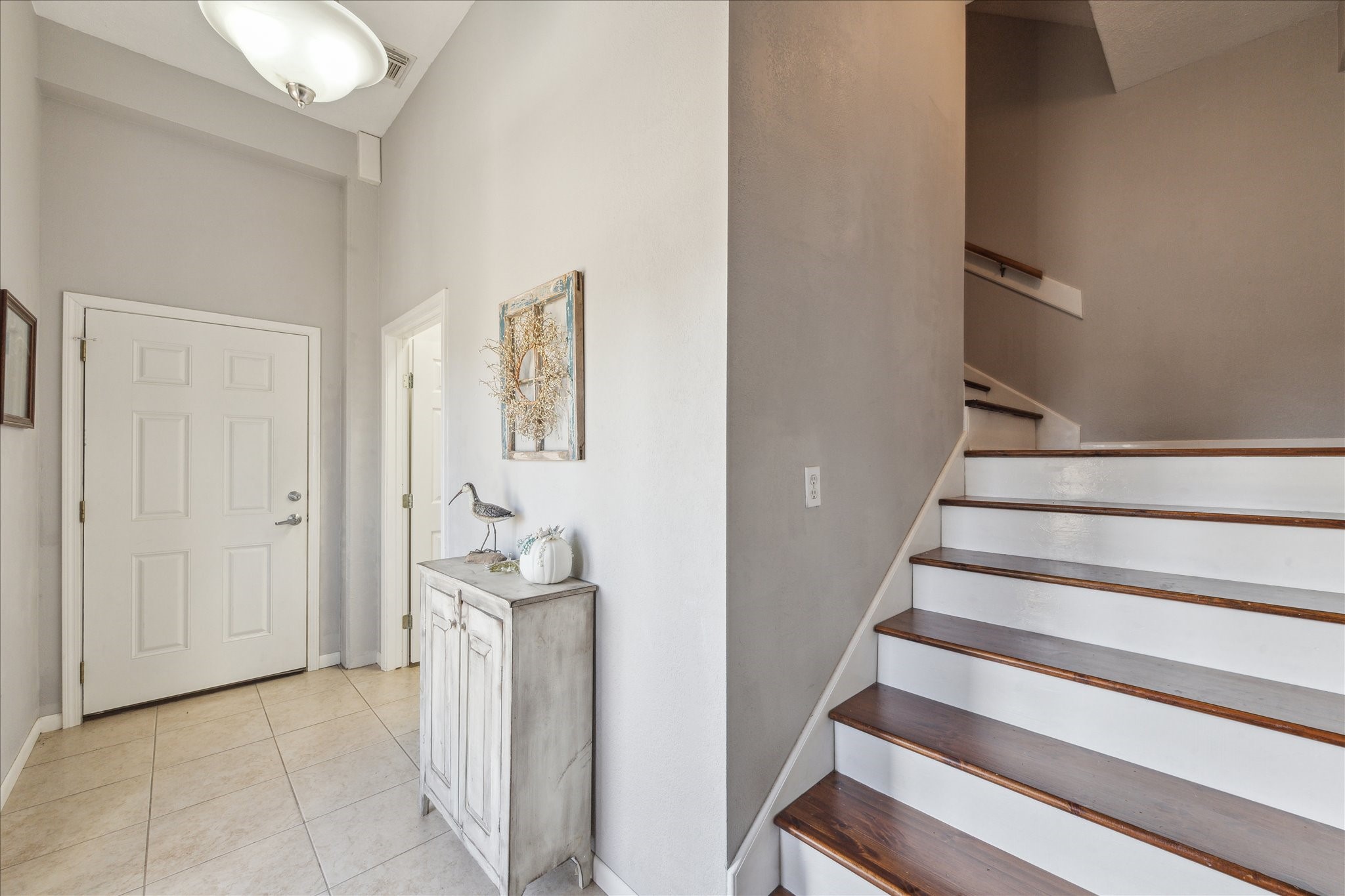 422 Windward Way Property Photo 5