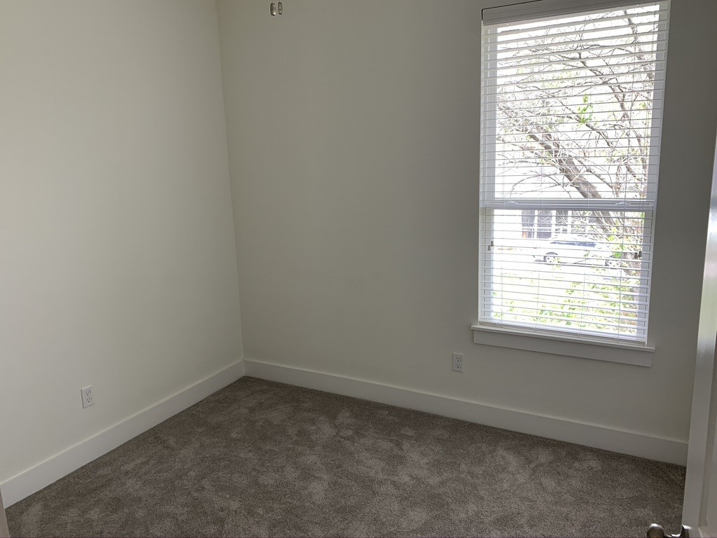 2509 S Grand Boulevard A Property Photo 12