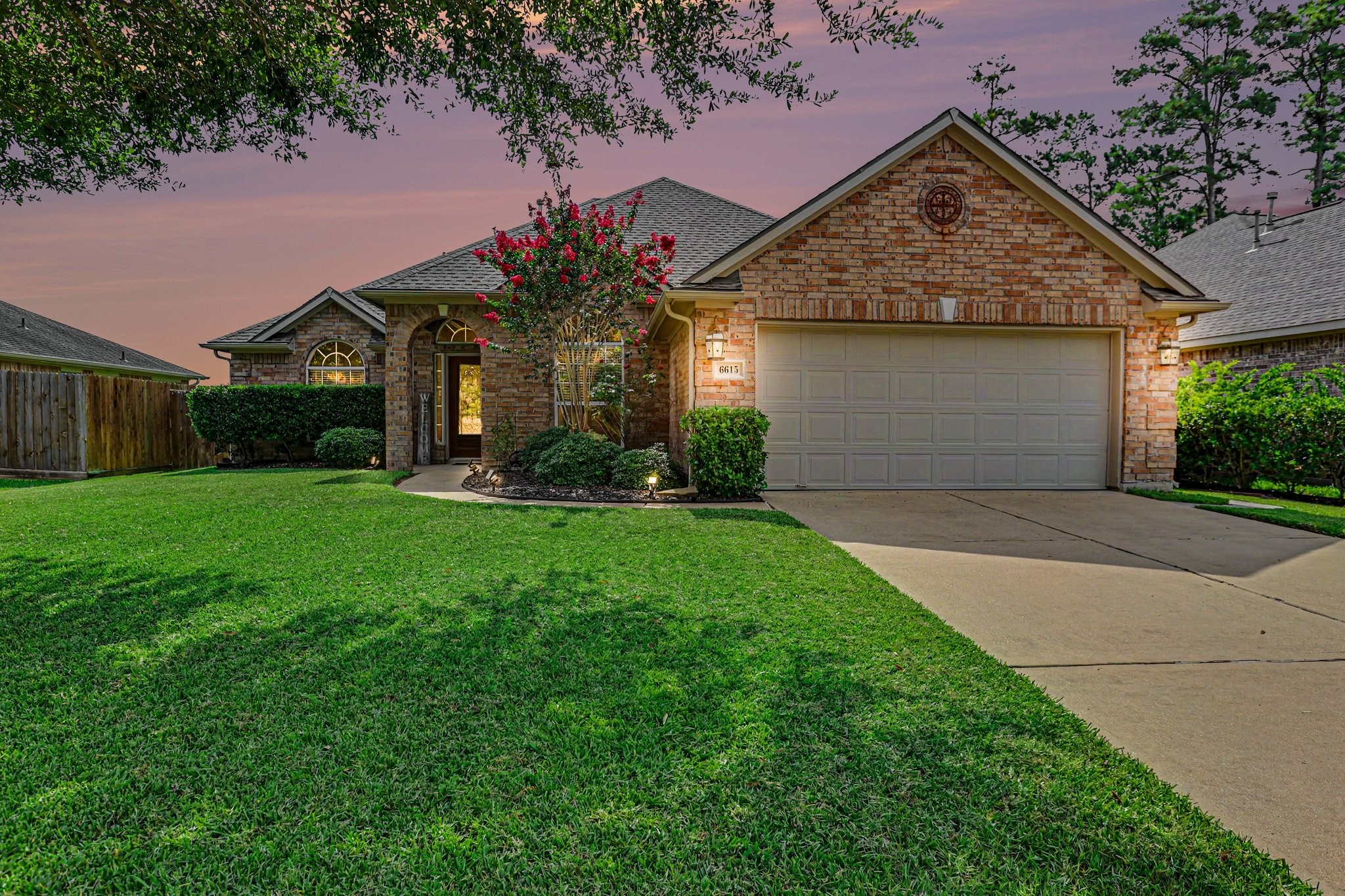 6615 Crystal Forest Trail Property Photo 1