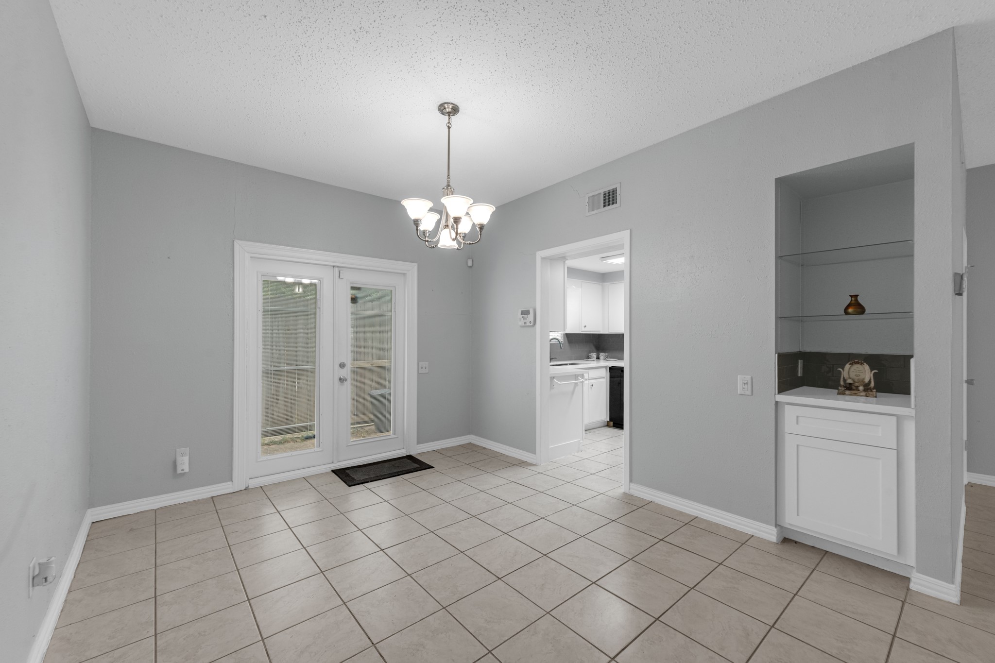 11710 Southlake Drive 6 Property Photo 10