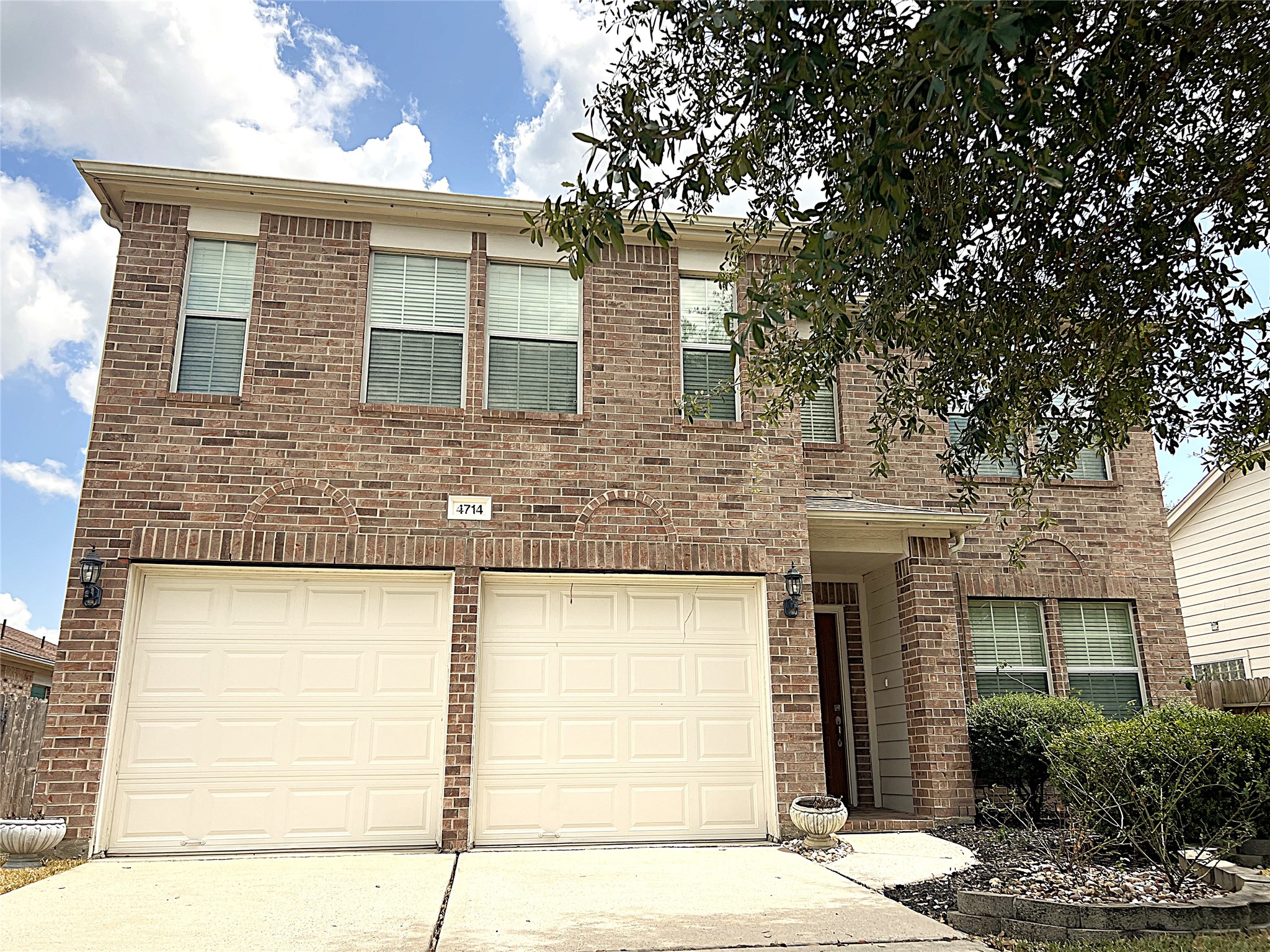 4714 Glencastle Court Property Photo 1