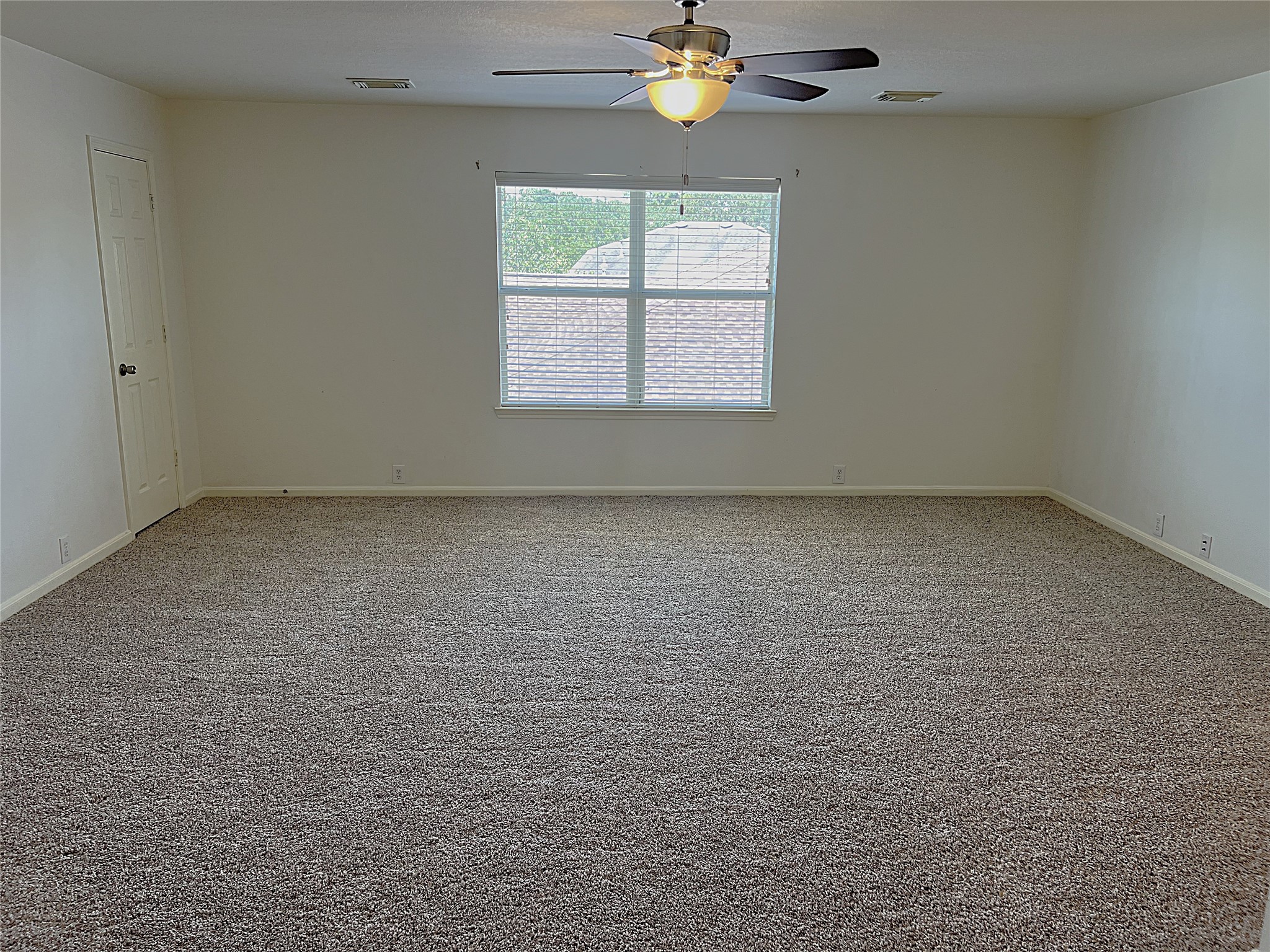 4714 Glencastle Court Property Photo 23