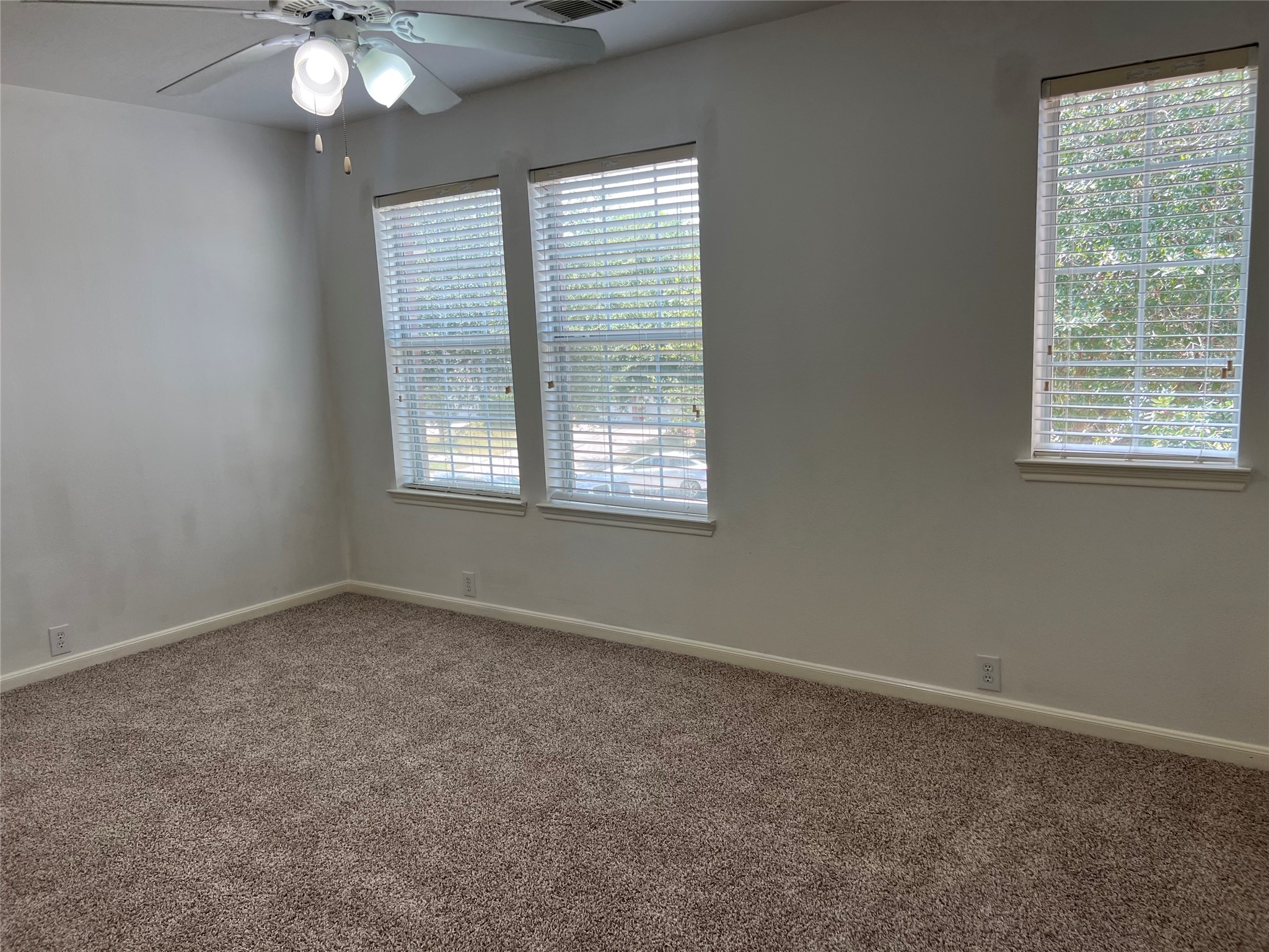 4714 Glencastle Court Property Photo 31