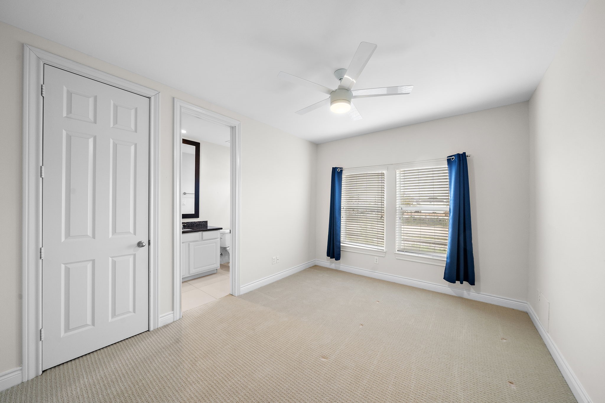2828 Sherwin Street Property Photo 29