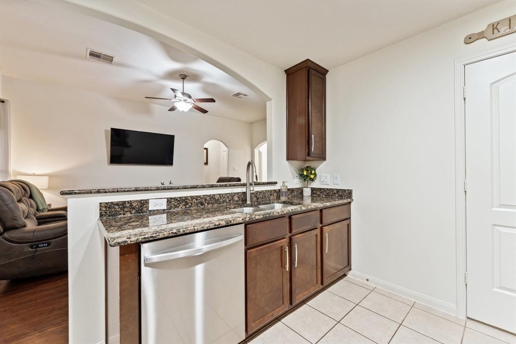 2016 Borthwick Lane Property Photo 8