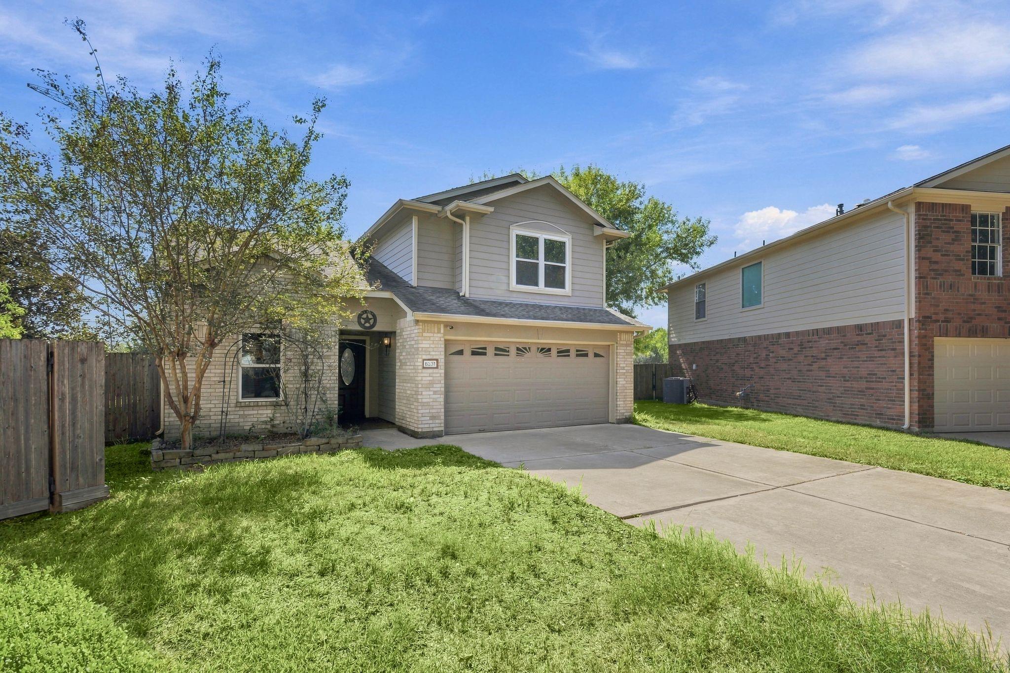 6331 Canyon Rock Way Property Photo 3