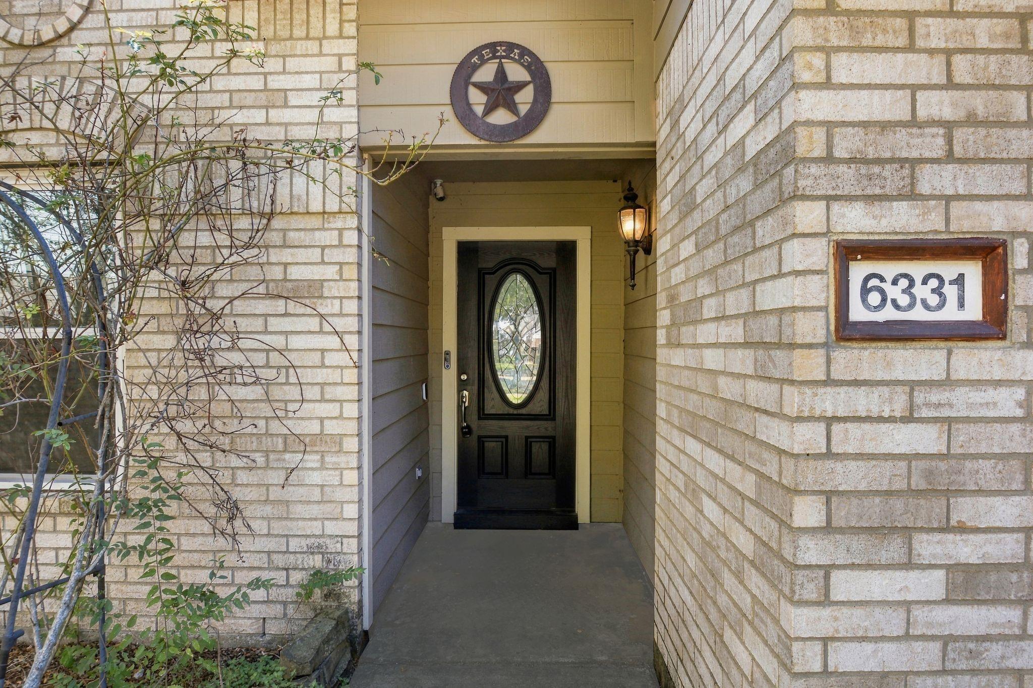 6331 Canyon Rock Way Property Photo 5