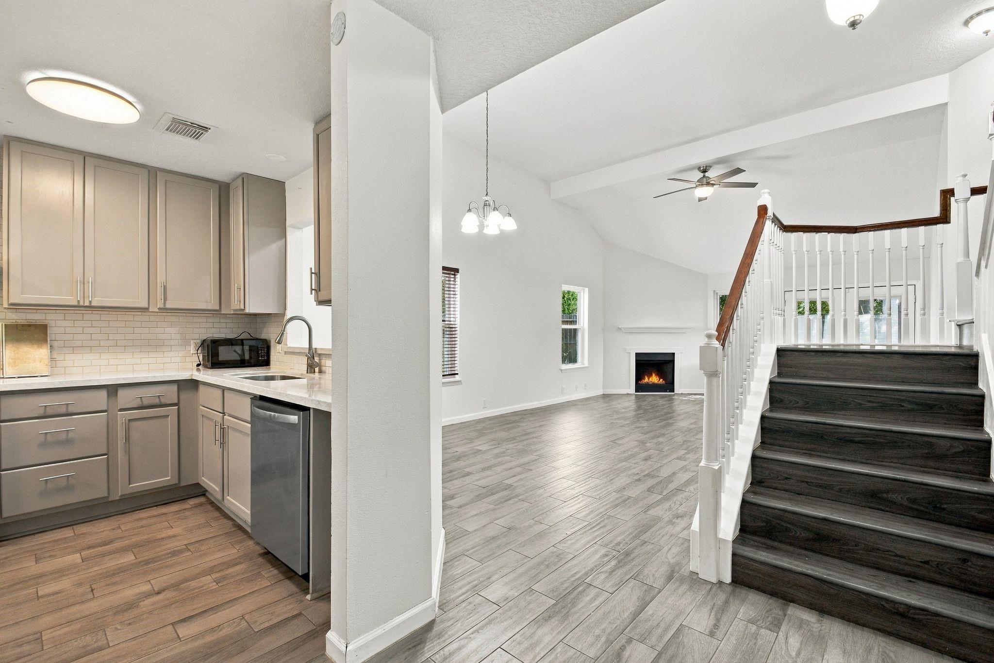 6331 Canyon Rock Way Property Photo 14