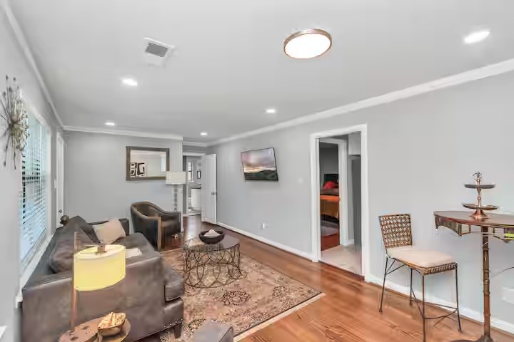 2107 Wakefield Drive Property Photo 8