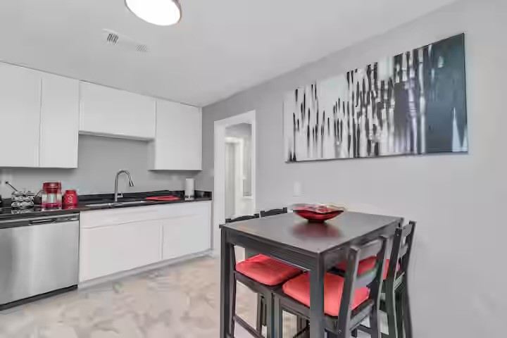2107 Wakefield Drive Property Photo 16