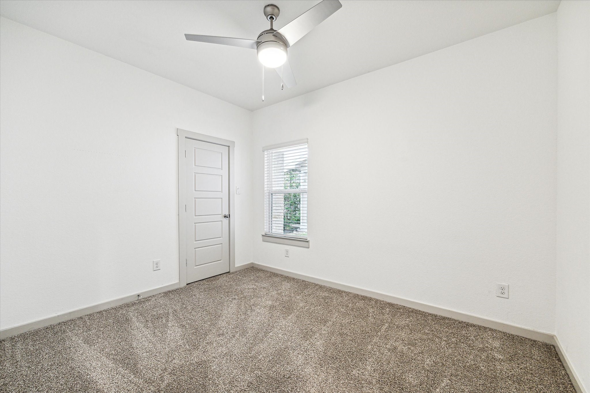 3004 Ludgate Hill Lane Property Photo 9