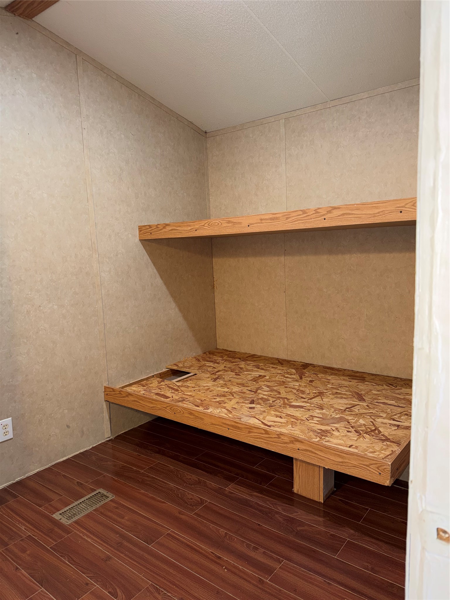 14310 Sweeney Road Property Photo 9