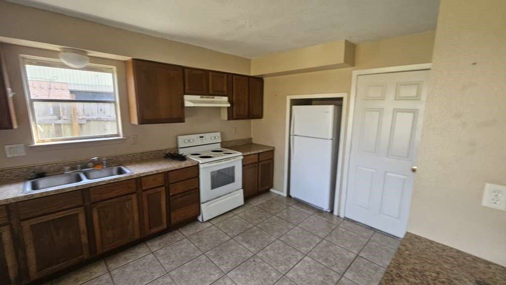 12522 Ridgelow Lane Property Photo 2