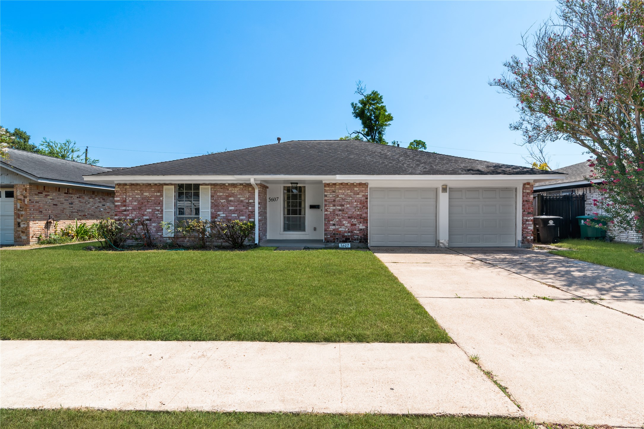 5607 Viking Drive Property Photo 1