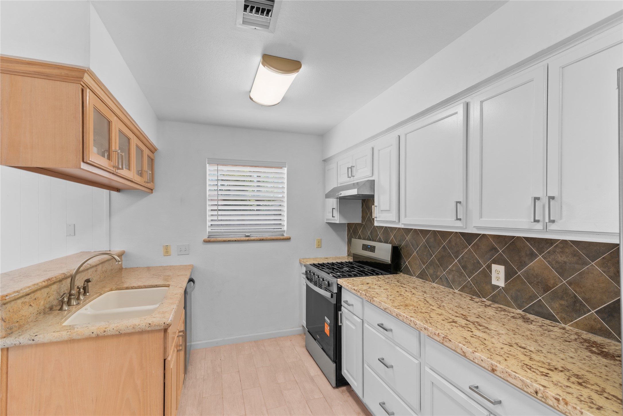 5607 Viking Drive Property Photo 7