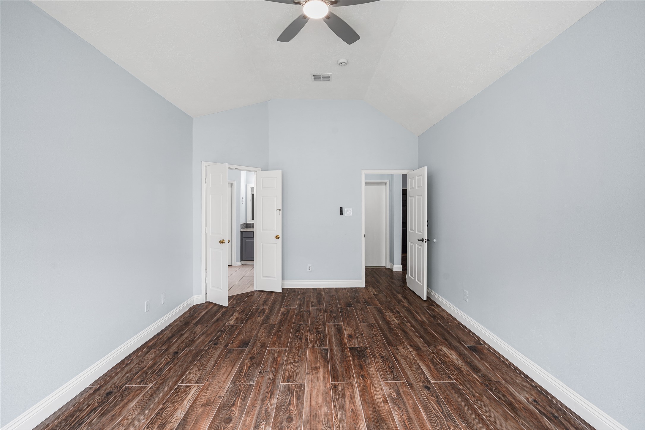 2623 Pine Shadows Drive Property Photo 13