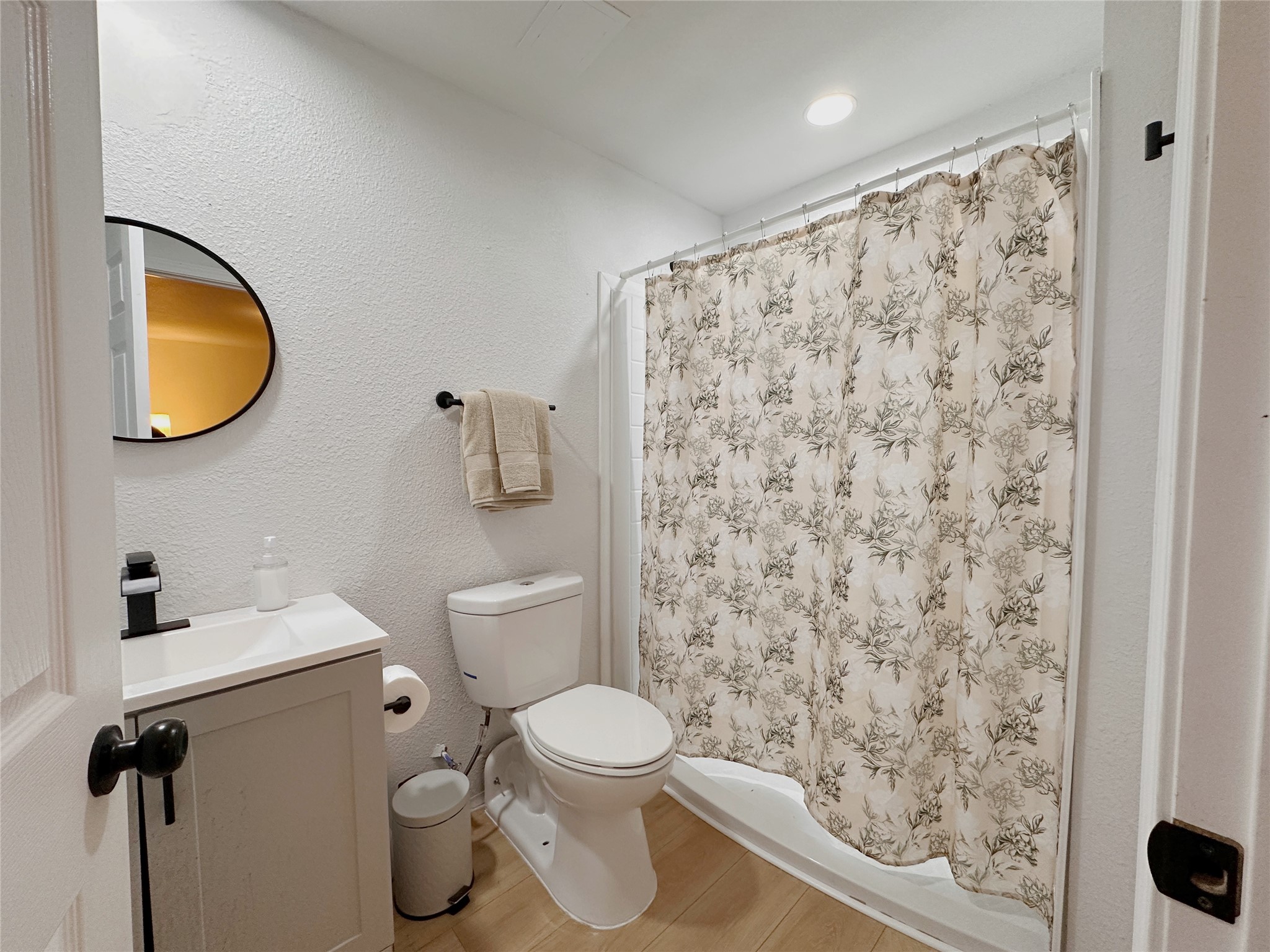2208 Norwood Drive Property Photo 10