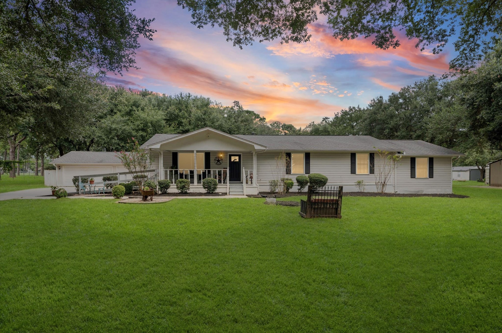22634 Park Road Property Photo 1