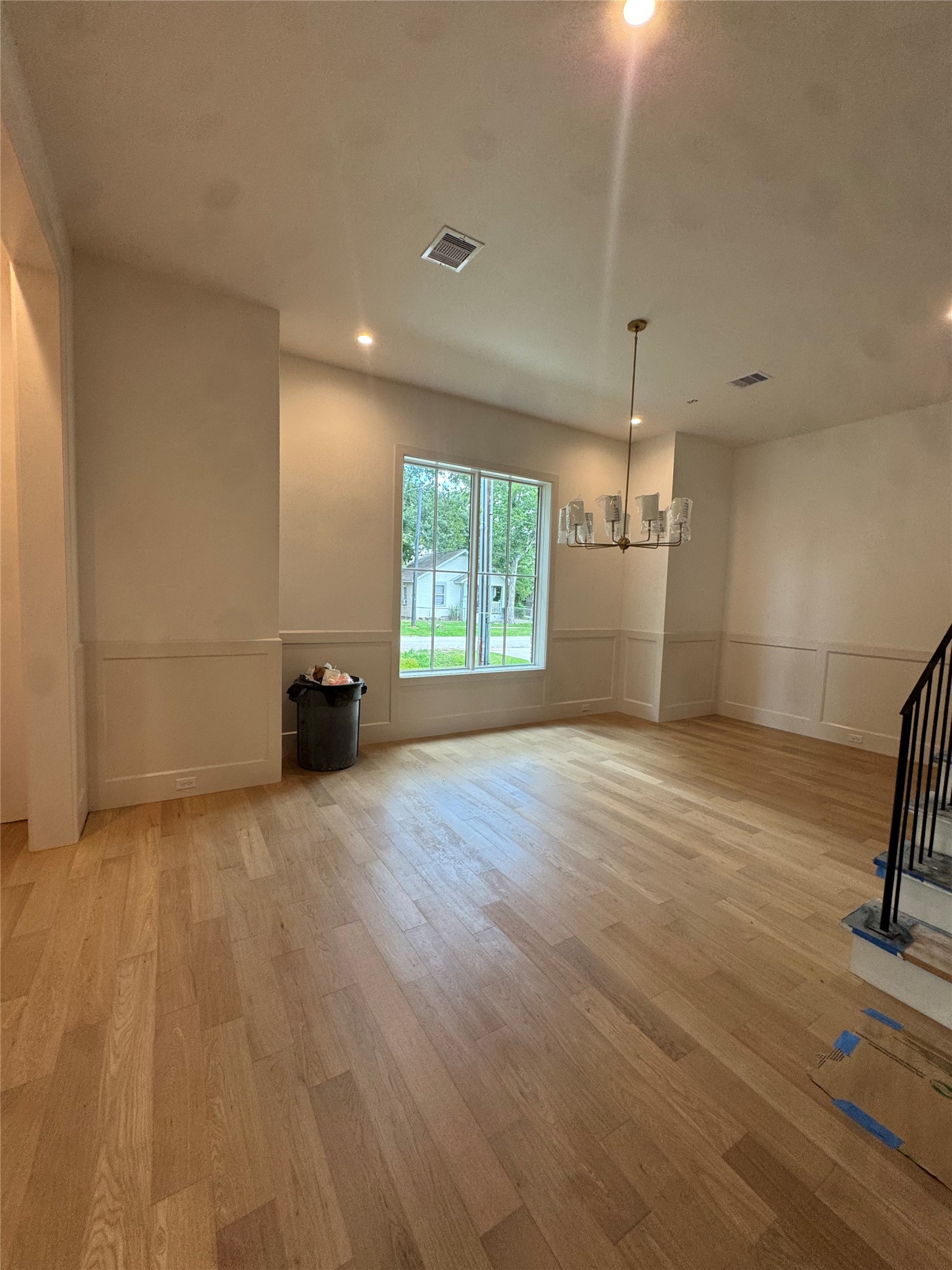 1140 Waverly Street Property Photo 23