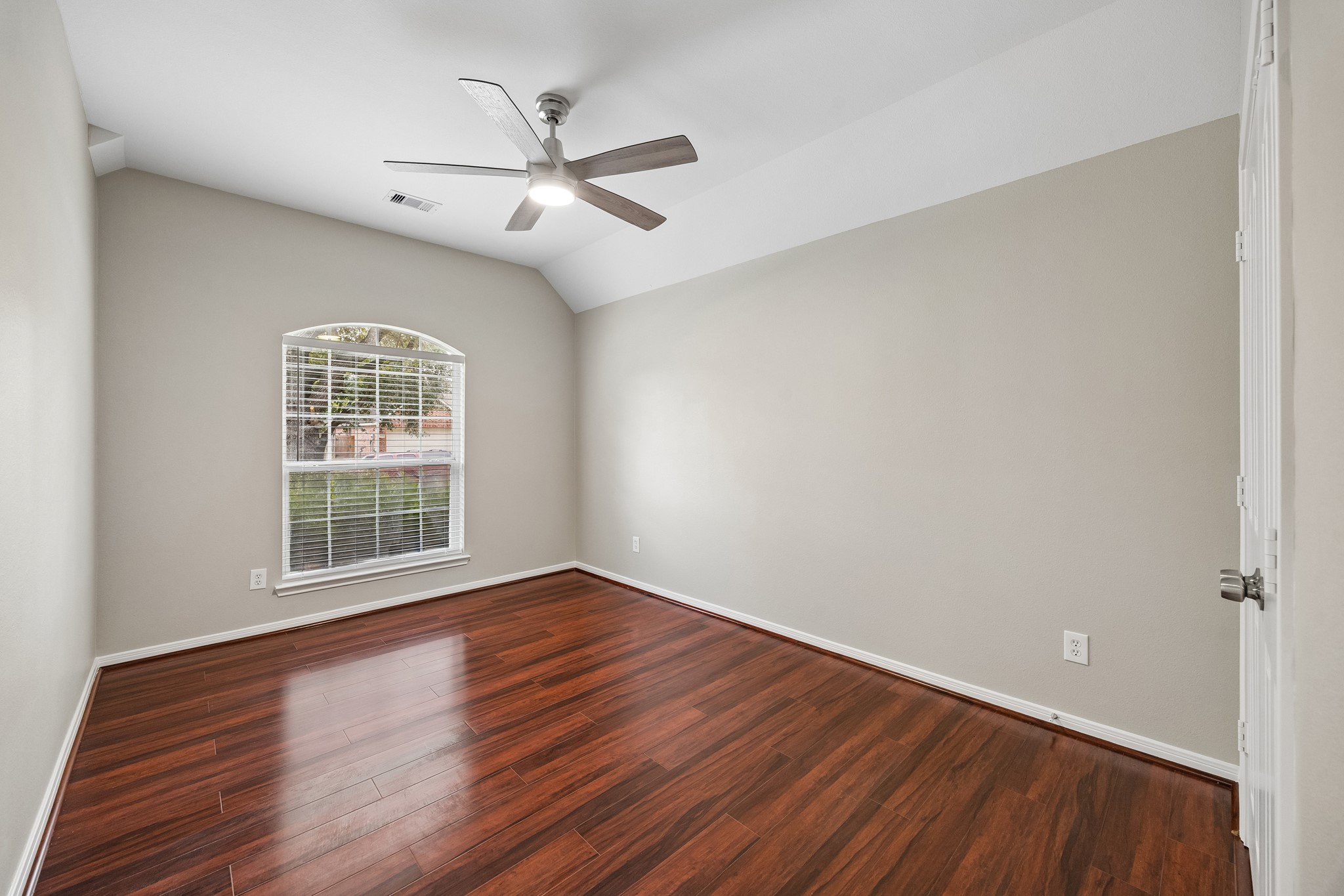 16119 Fleethaven Lane Lane Property Photo 14