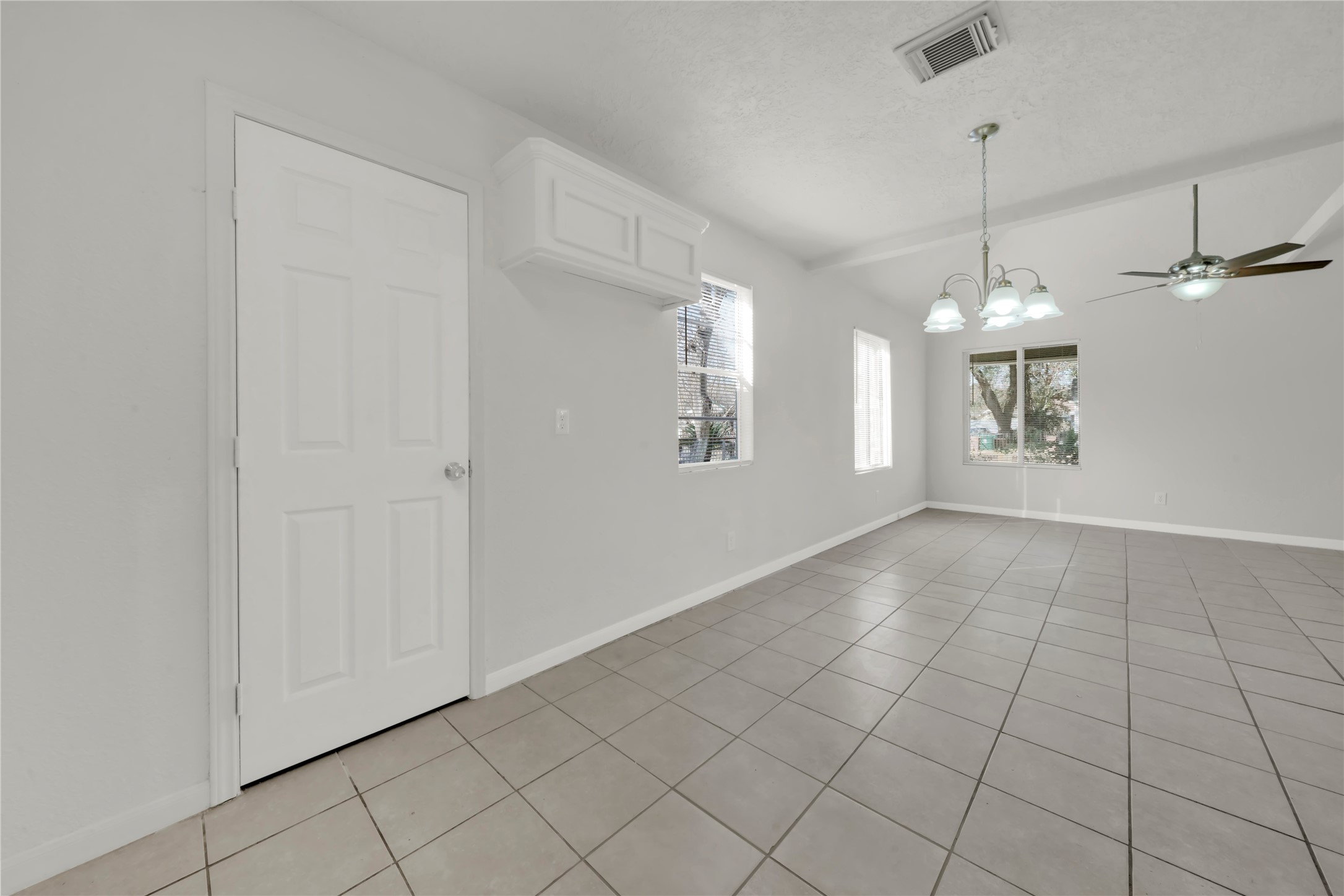 106 Hanover Street Property Photo 9