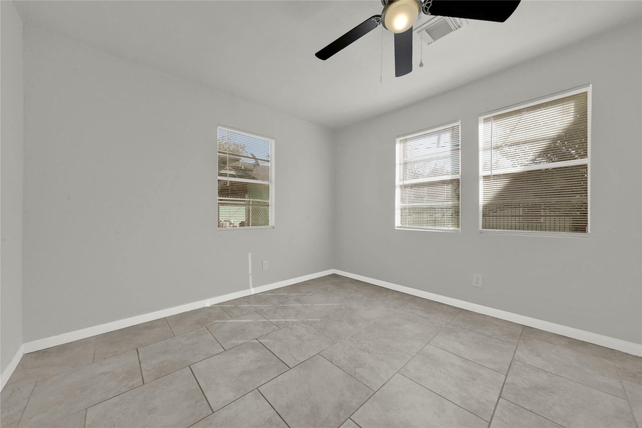 106 Hanover Street Property Photo 12