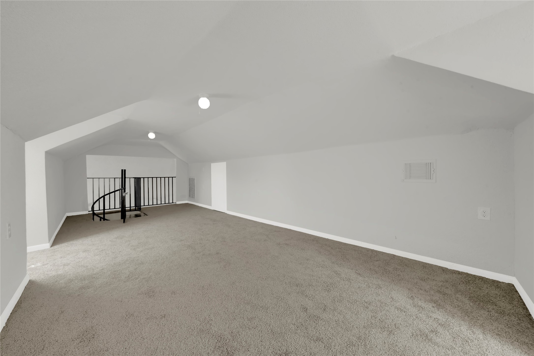 106 Hanover Street Property Photo 23