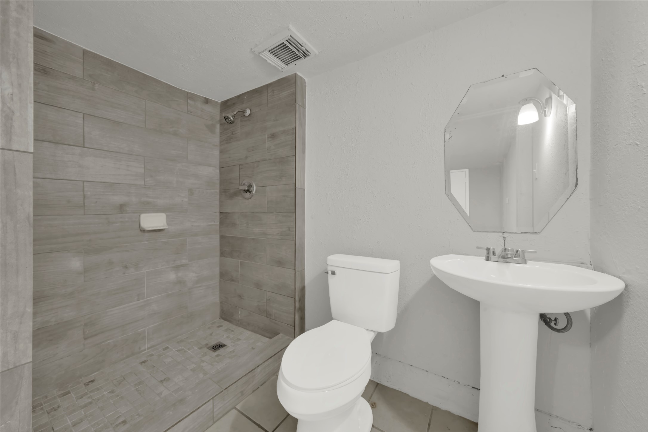 106 Hanover Street Property Photo 32