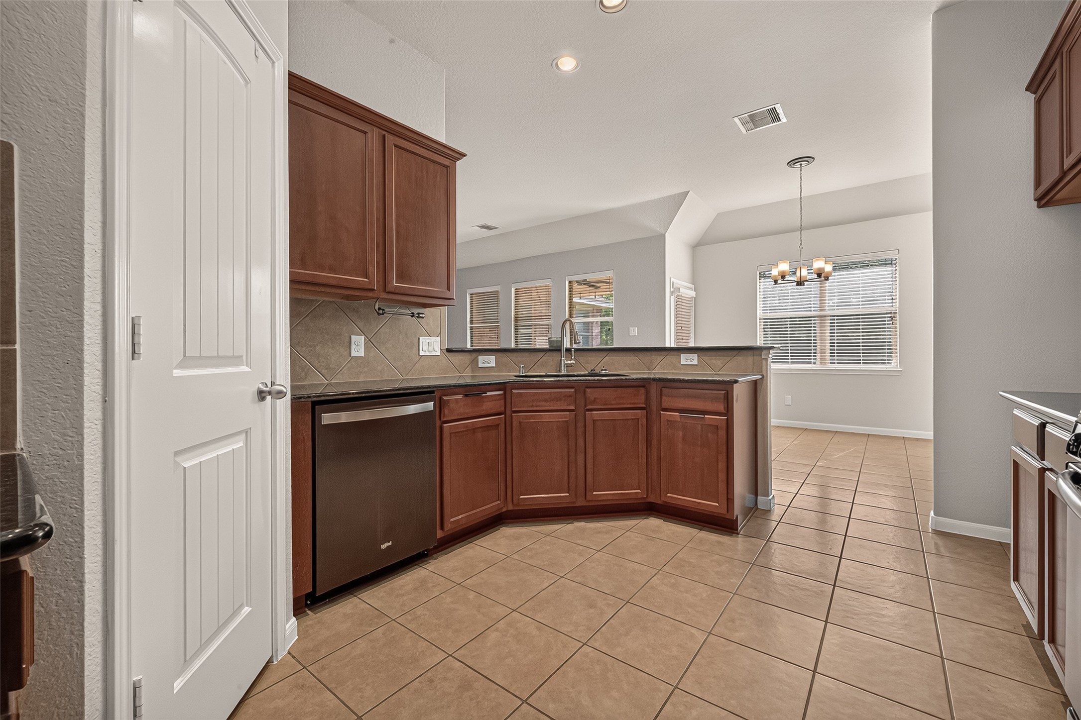 174 Maple Grove Drive Property Photo 14