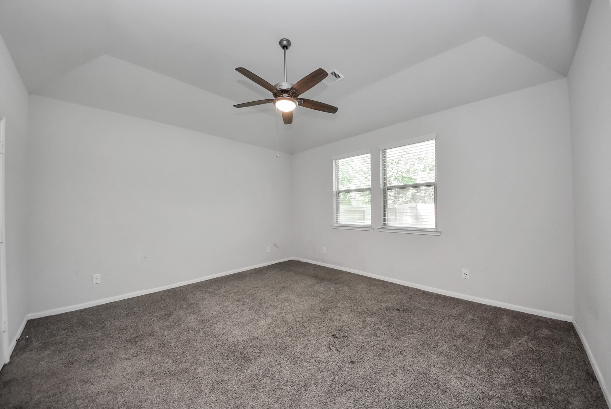 20003 Wild Horse Hollow Lane Property Photo 29