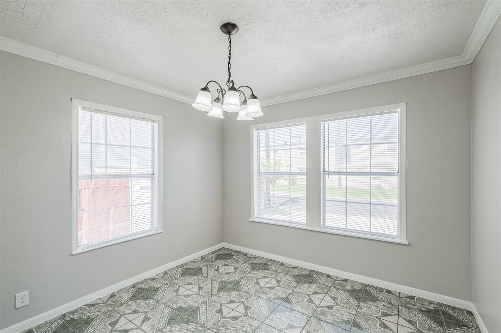 5610 Eskridge Street Property Photo 8