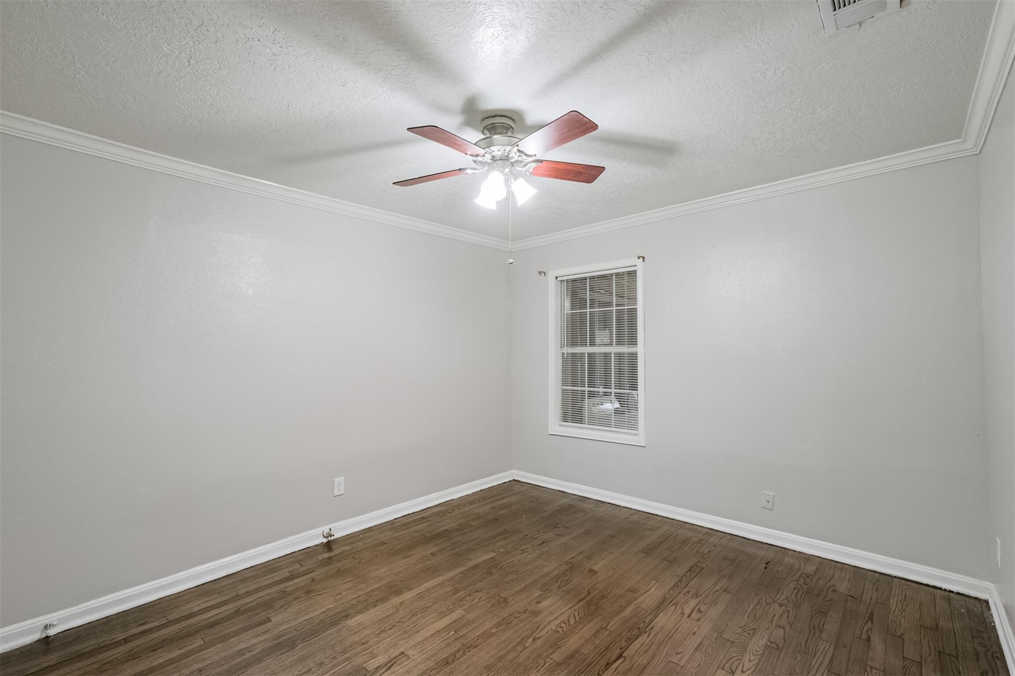 5610 Eskridge Street Property Photo 13